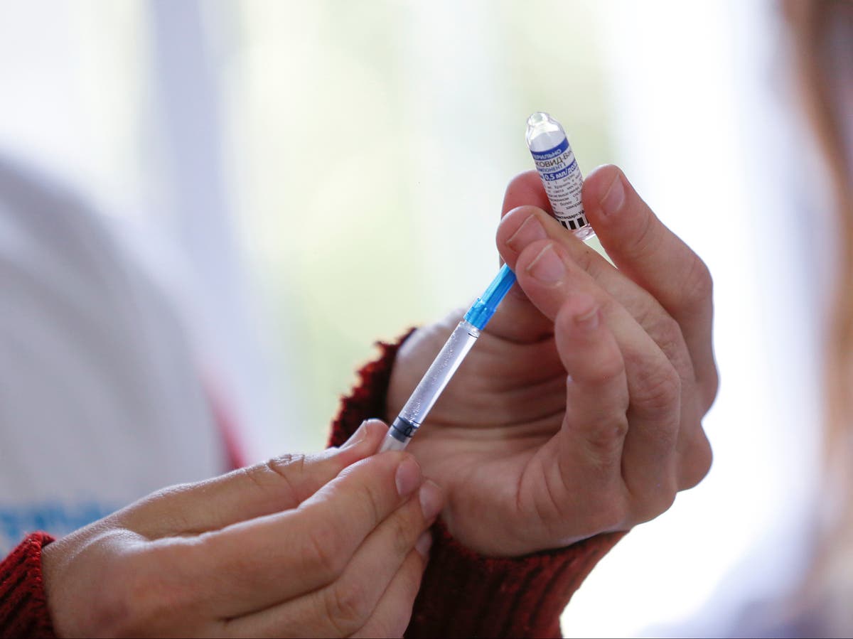 Covid UK news live: Latest updates as NHS pushes earlier second vaccine dose Covid UK news live: Latest updates as NHS pushes earlier second vaccine dose