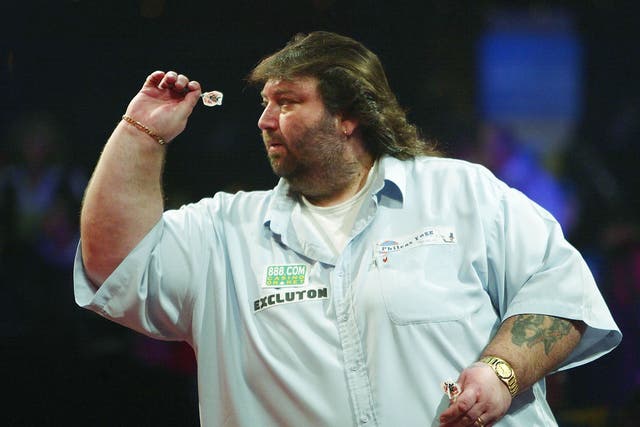 <p>Andy Fordham during the 2004 BDO World Championship final</p>