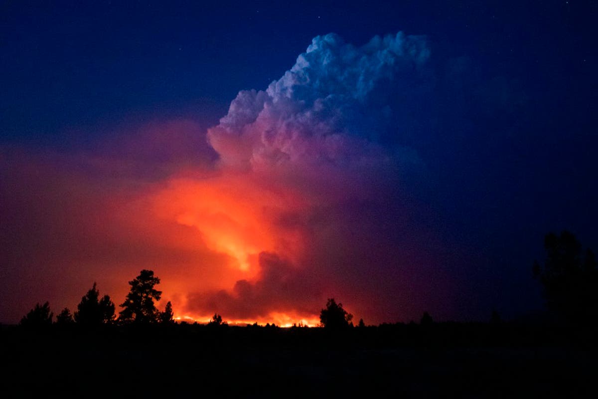 Largest wildfire in Oregon expands further; new evacuations
