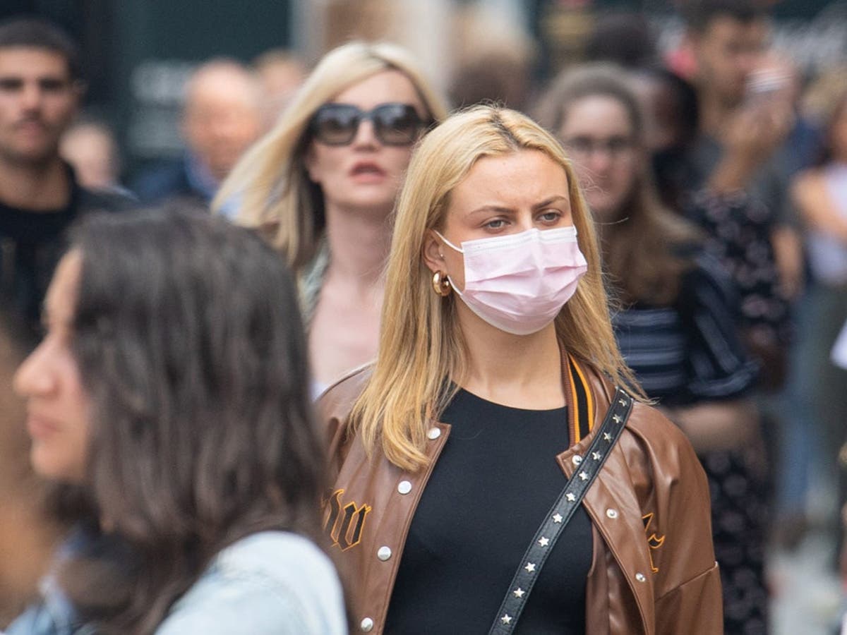 Covid news live: Latest updates as scientists say UK policy poses ‘danger to world’ Covid news live: Latest updates as scientists say UK policy poses ‘danger to world’
