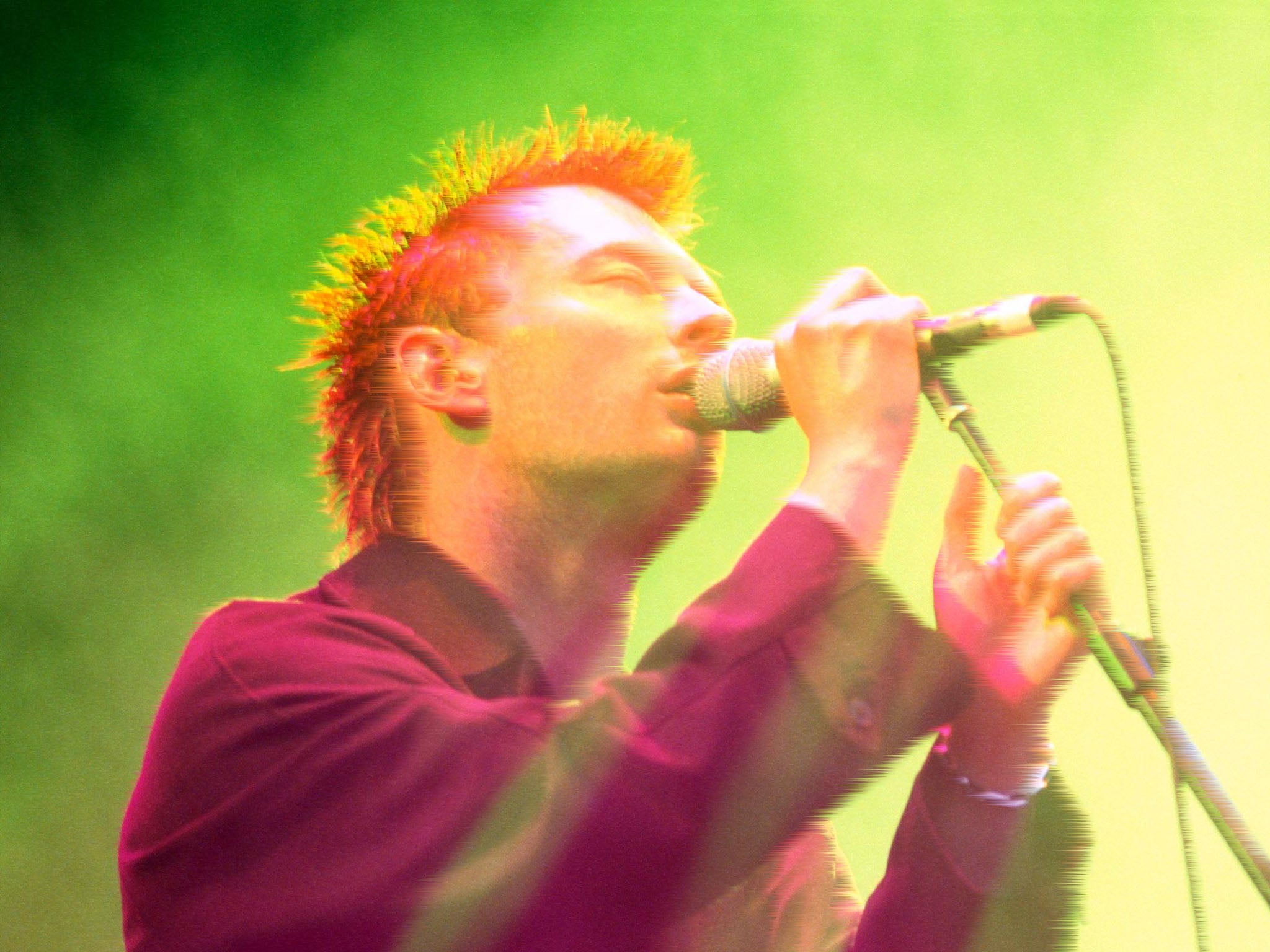 Slowed down, extra reverb and crackling vinyl: Radiohead’s Thom Yorke in concert in 1996