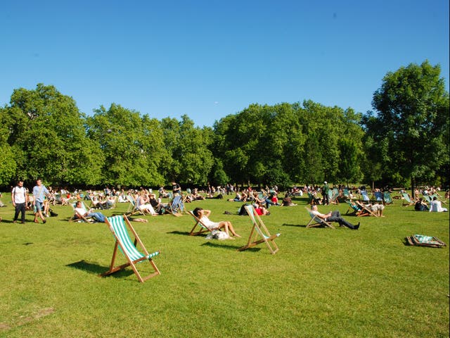 <p>Health authorities are warning people to be cautious when spending hours in the sunshine over the weekend</p>