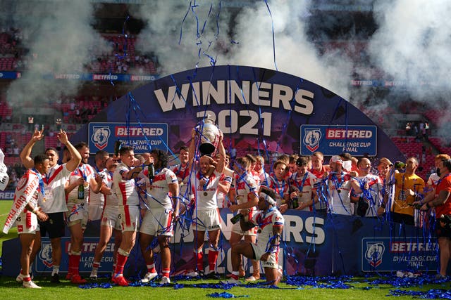 <p>St Helens celebrate with the Challenge Cup</p>
