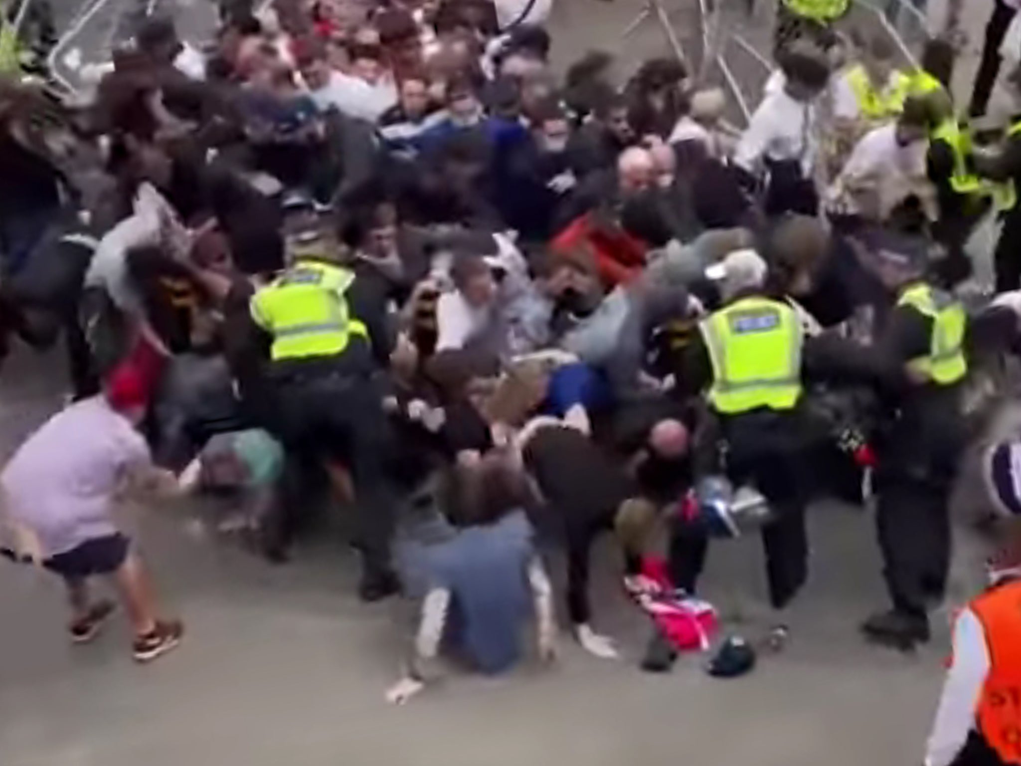 <p>Thousands of fans without tickets descended on Wembley Stadium last Sunday</p>