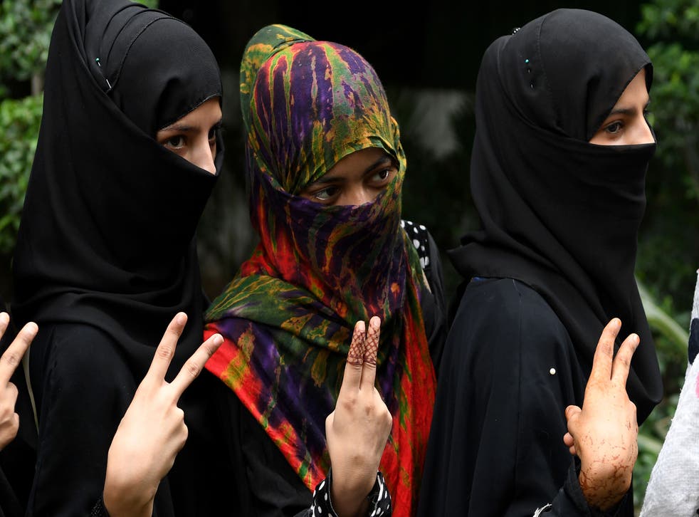 <p>File image: Muslim women in Delhi celebrate passage of law to ban ‘triple talaq’, or instant divorce, in 2019</p>
