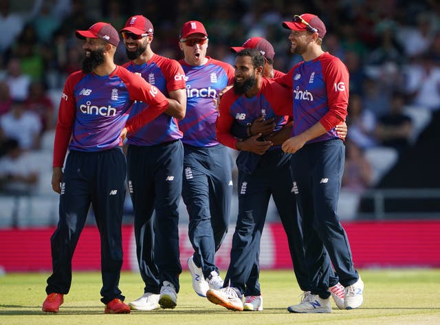 <p>England produced a fine bowling display</p>