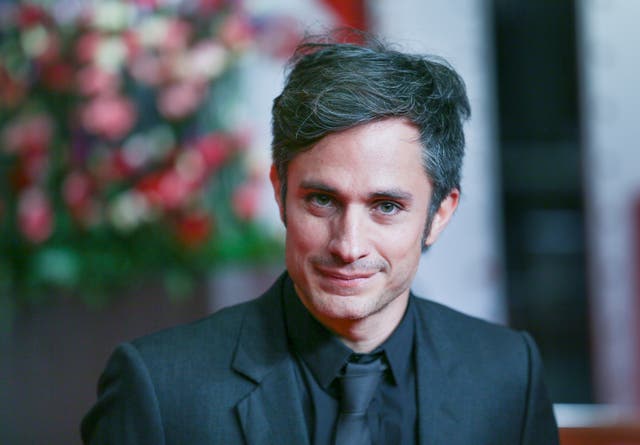 <p>El actor tapatío dará vida al famoso luchador exótico en el fime <em>Liberace of Lucha Libre.</em></p>
