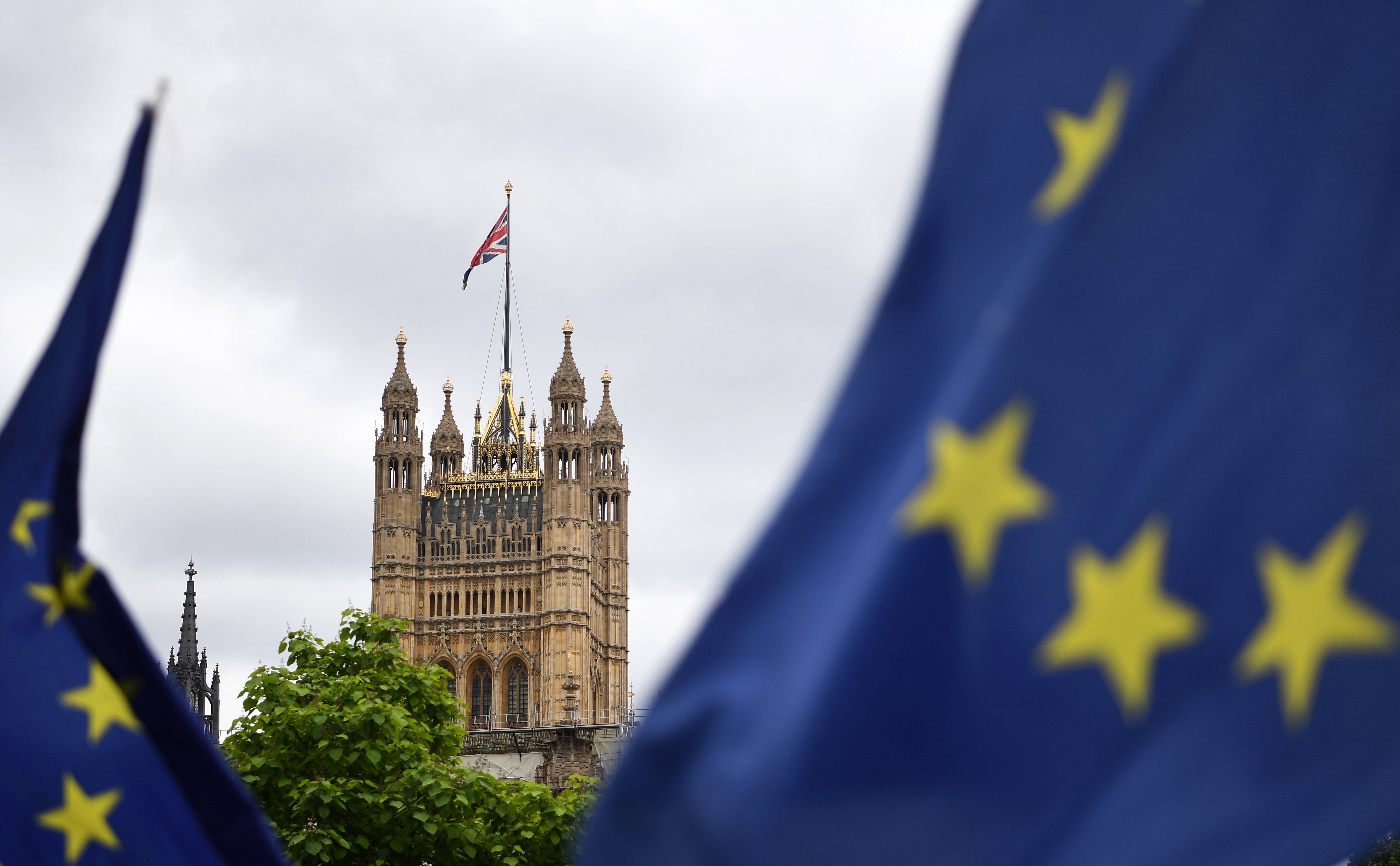 Thousands of EU citizens set to have benefits cut off from next month