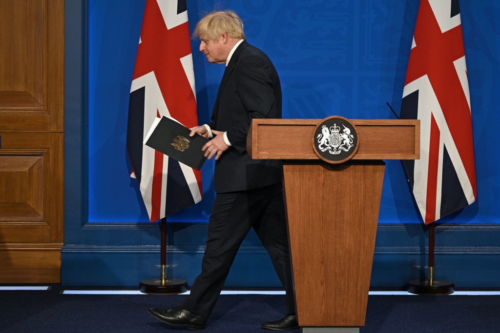 Boris Johnson refused autumn lockdown because Covid ...