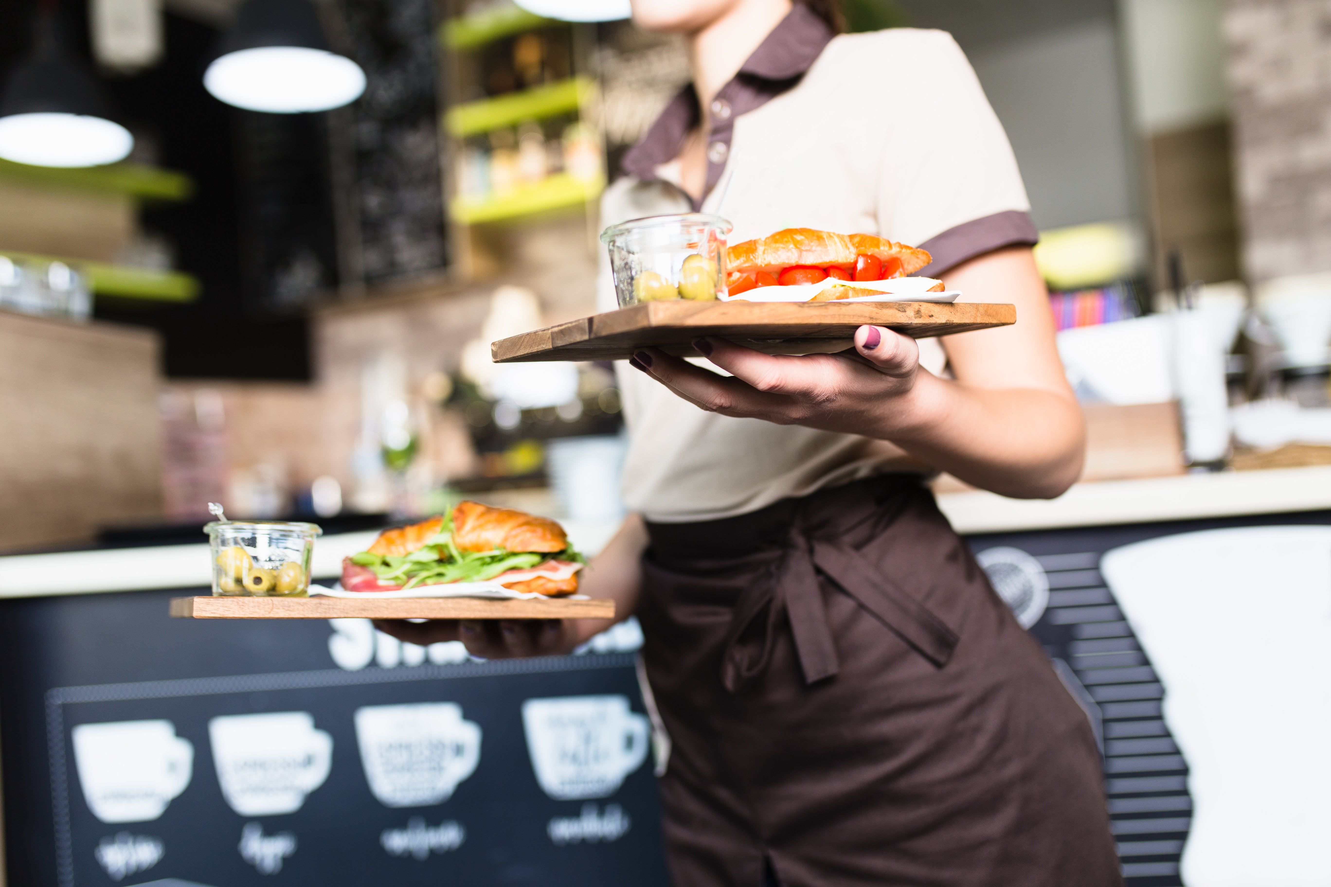 A new survey has underscored the impact of staff shortages on businesses such as restaurants
