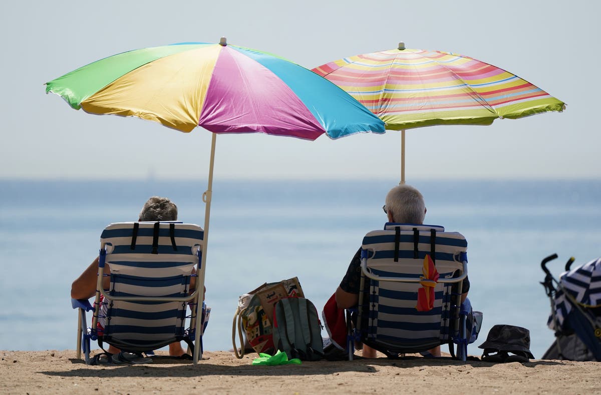 UK records hottest day of the year so far as heatwave triggers thunderstorms