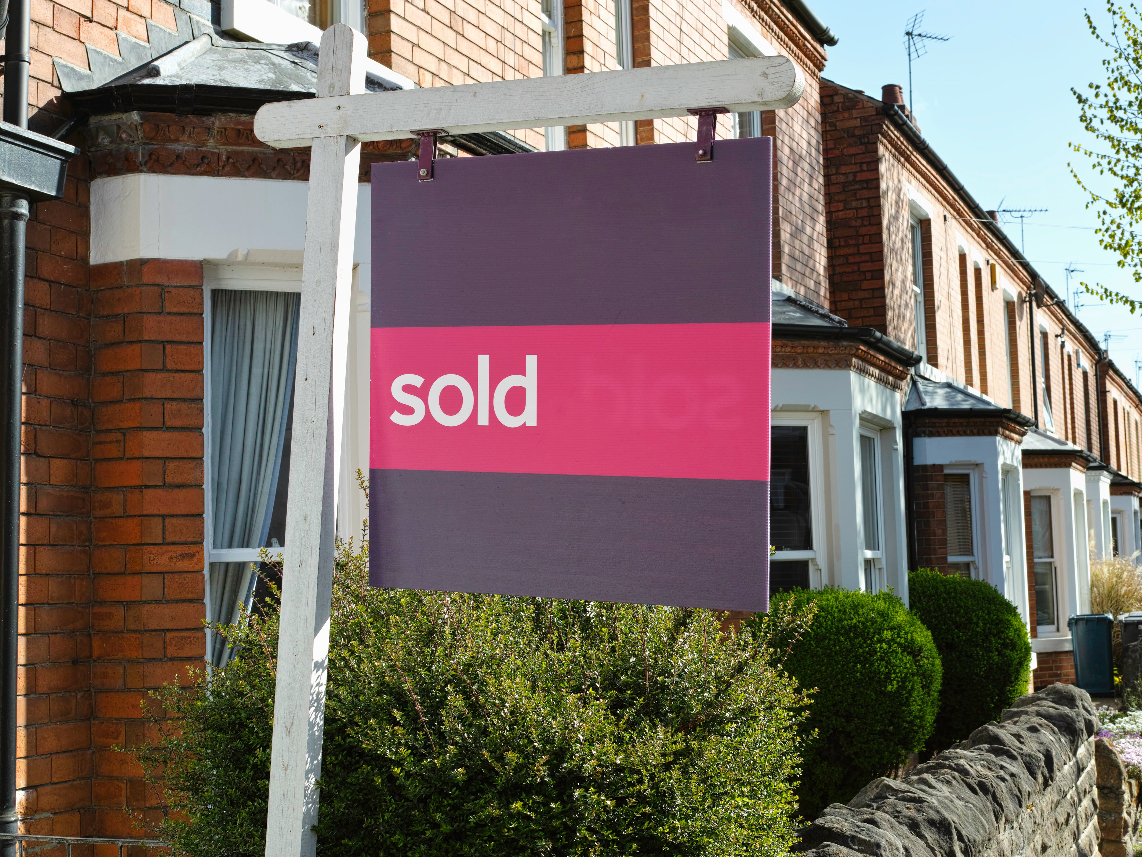 House sales surged to a record high in June as buyers rushed to beat the stamp duty deadline