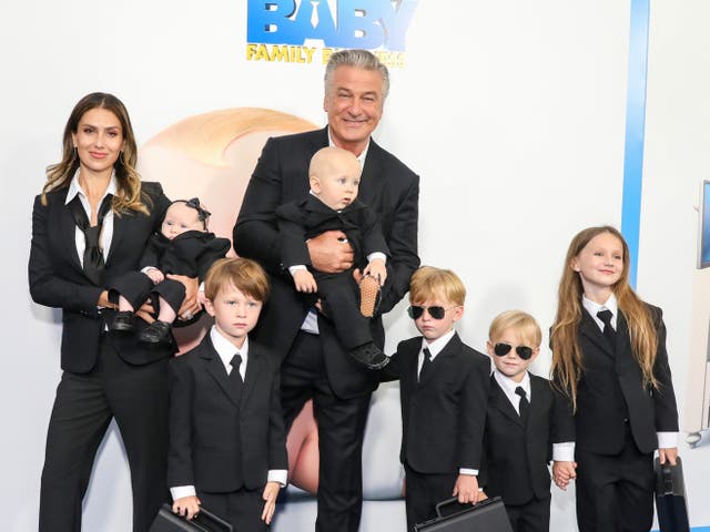 <p>Hilaria Baldwin responde al rumor sobre el color de piel de sus hijos.</p>