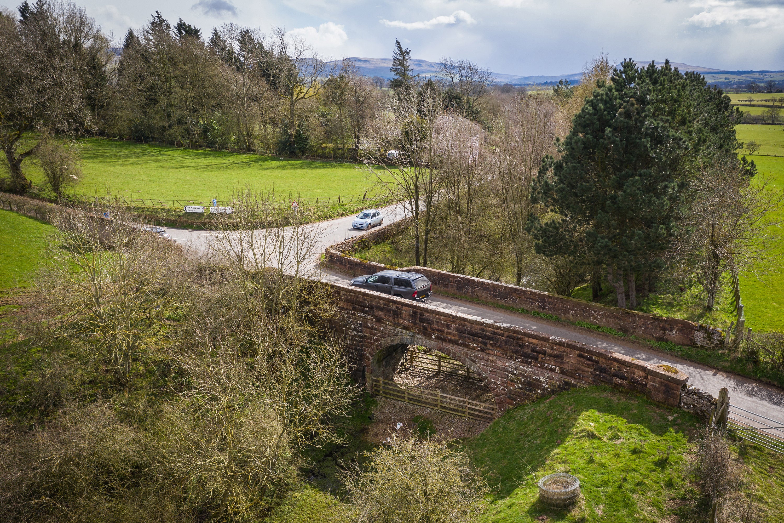 The Great Musgrave bridge before it was filled with concrete