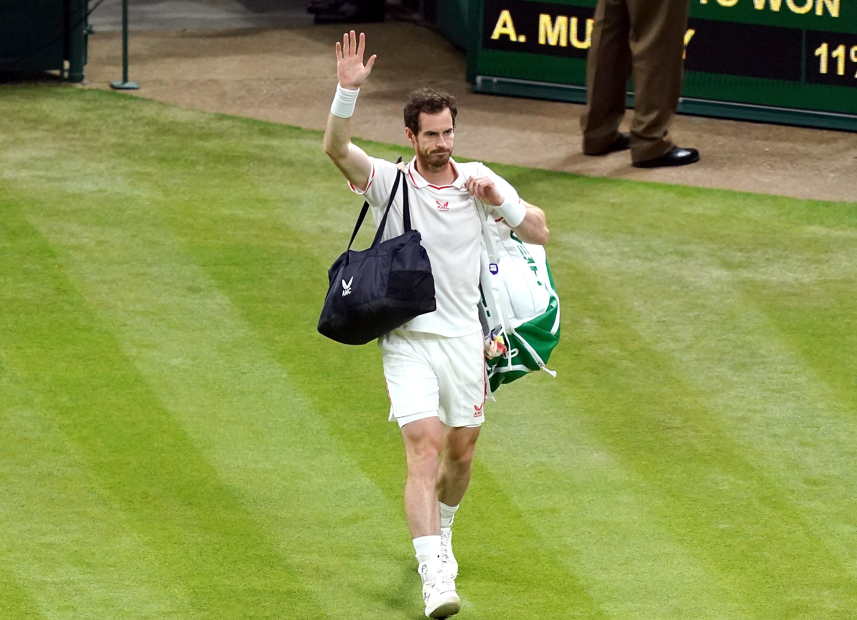 Tim Henman believes that Andy Murray can still reach the second week of Grand Slams