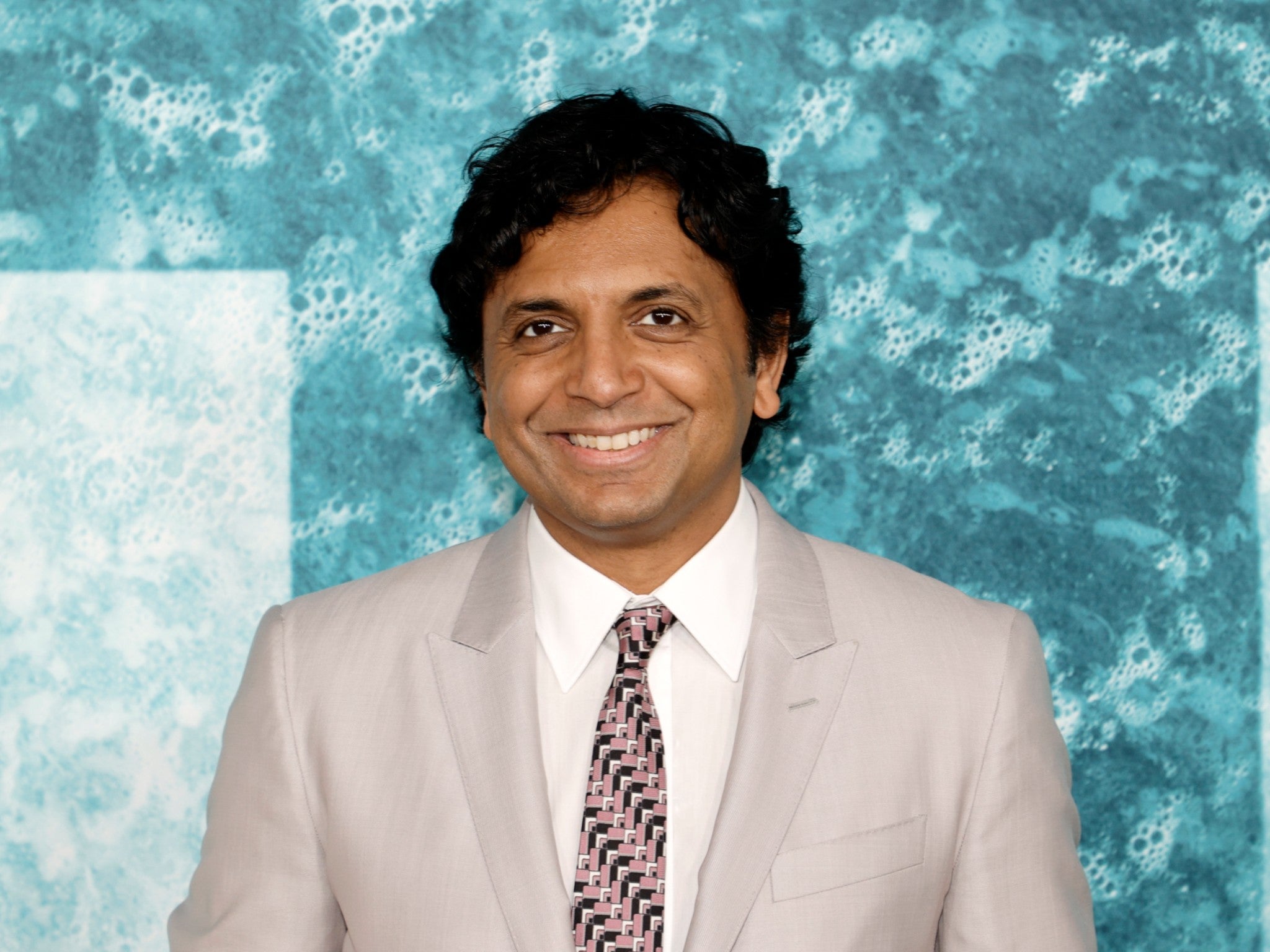 <p>M Night Shyamalan</p>