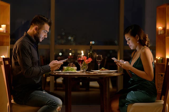 <p>What not to do on a first date</p>