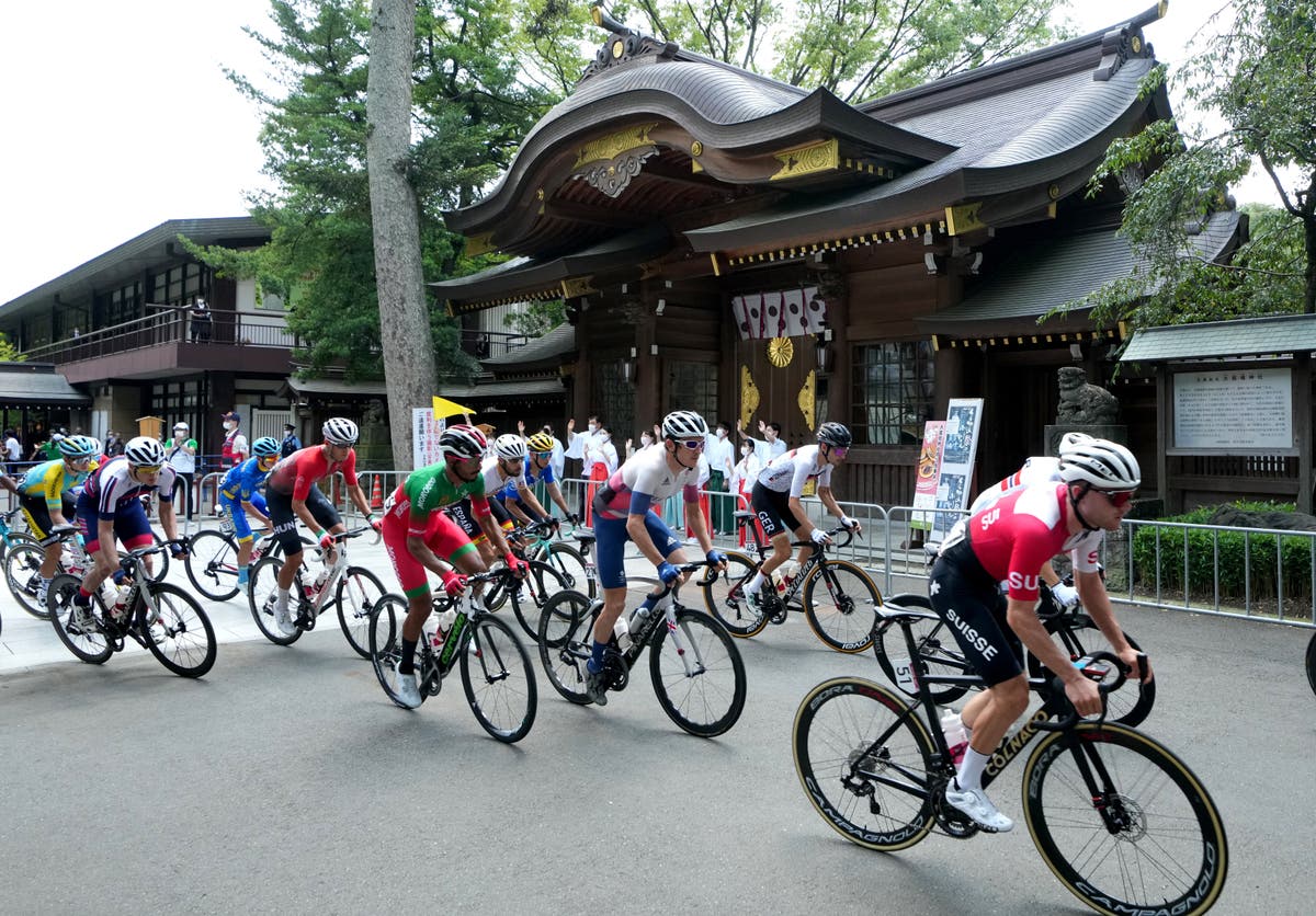 Geraint Thomas focused on time trial after abandoning road race following crash