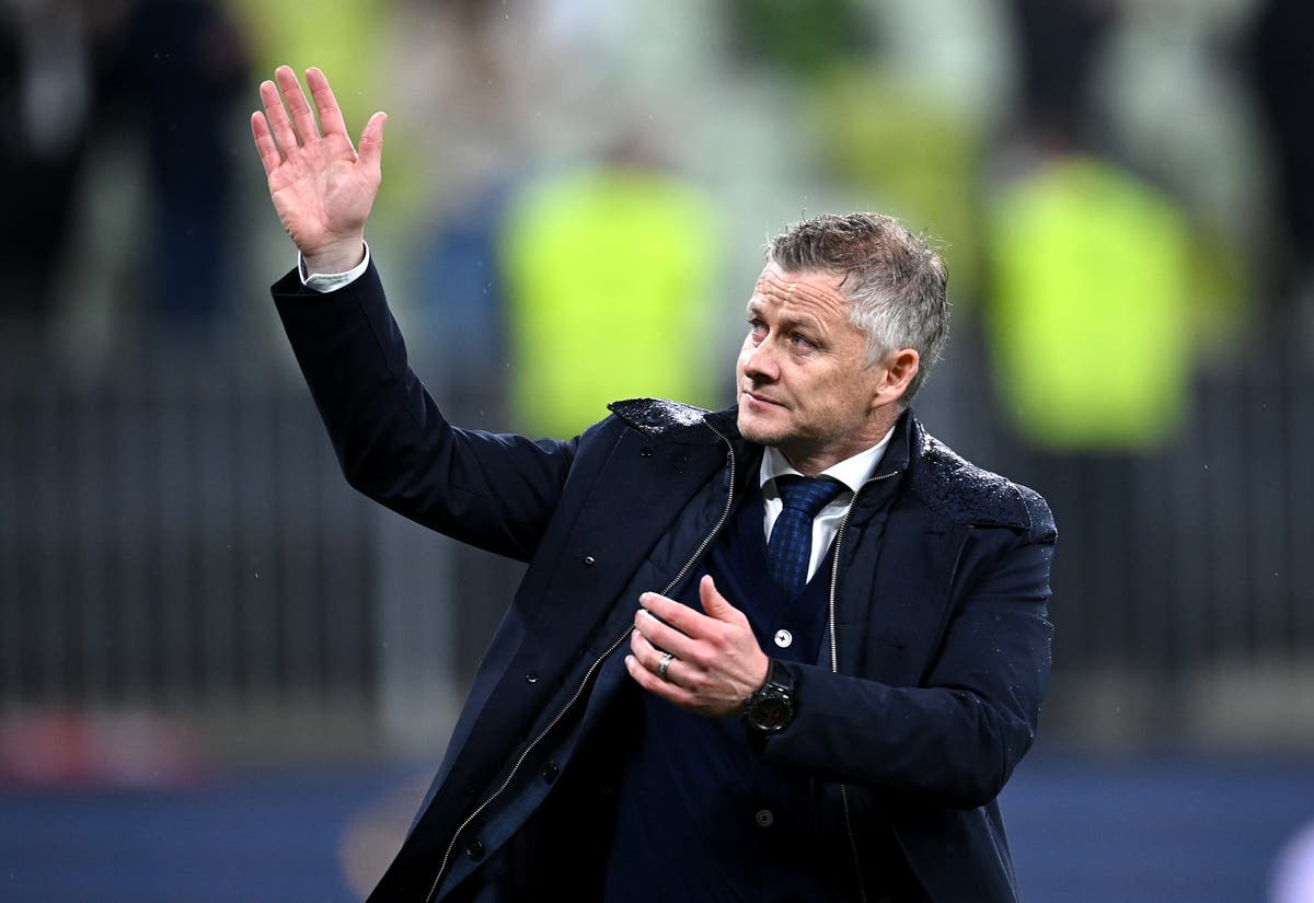 Ole Gunnar Solskjaer signs new Manchester United deal