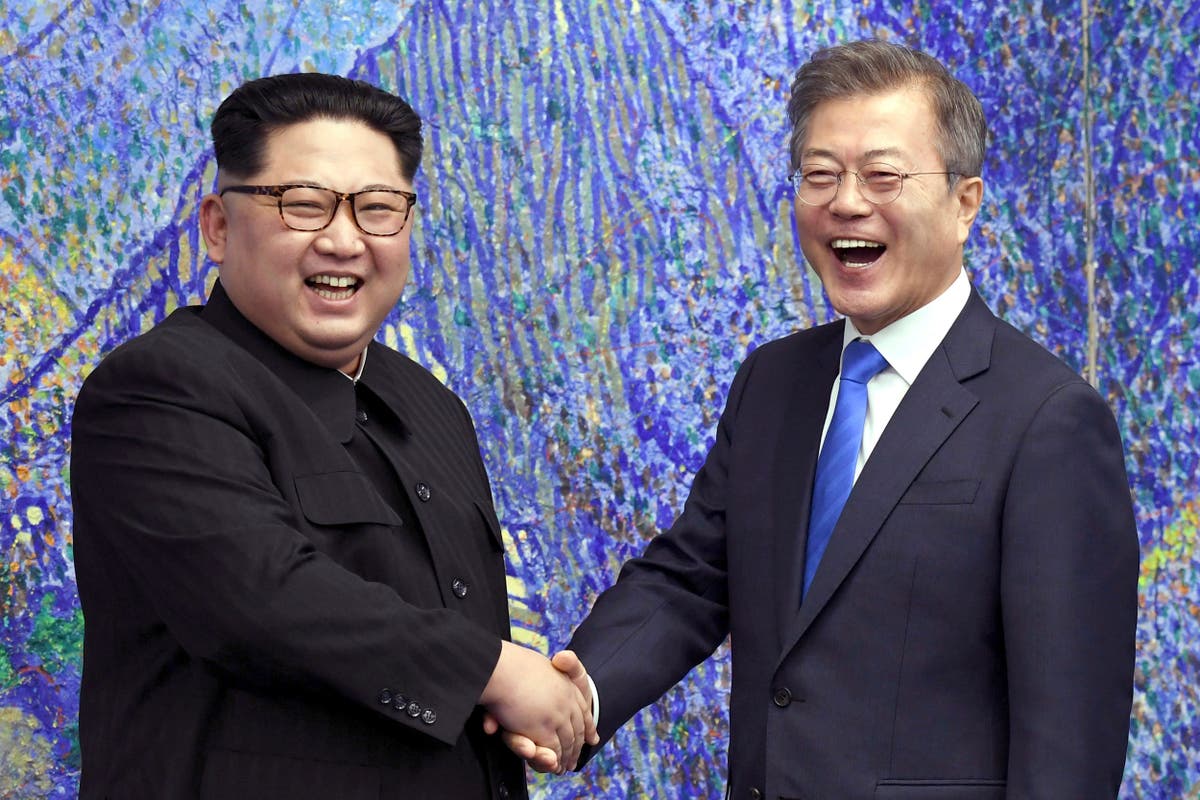 Koreas restore communication channels, agree to improve ties Koreas restore communication channels, agree to improve ties