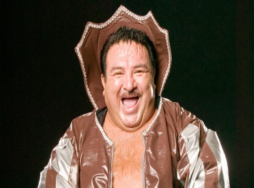 <p>El carismático luchador falleció debido a un infarto, así lo dio a conocer su hijo Psycho Clown. </p>