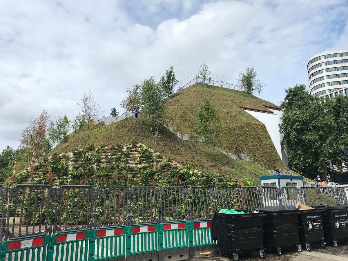 ‘A waste of money’: Londoners pour scorn on artificial hill installed ...