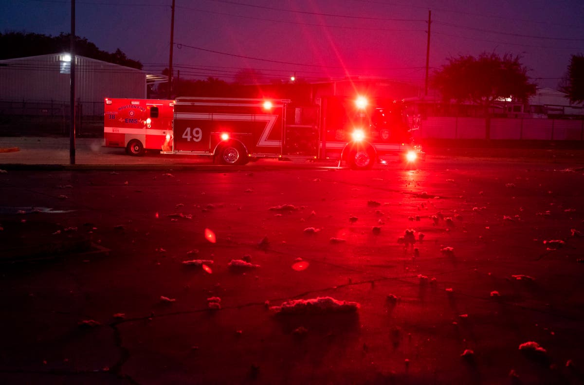 Texas acid leak: Two dead and four injured in incident at chemicals factory in La Porte