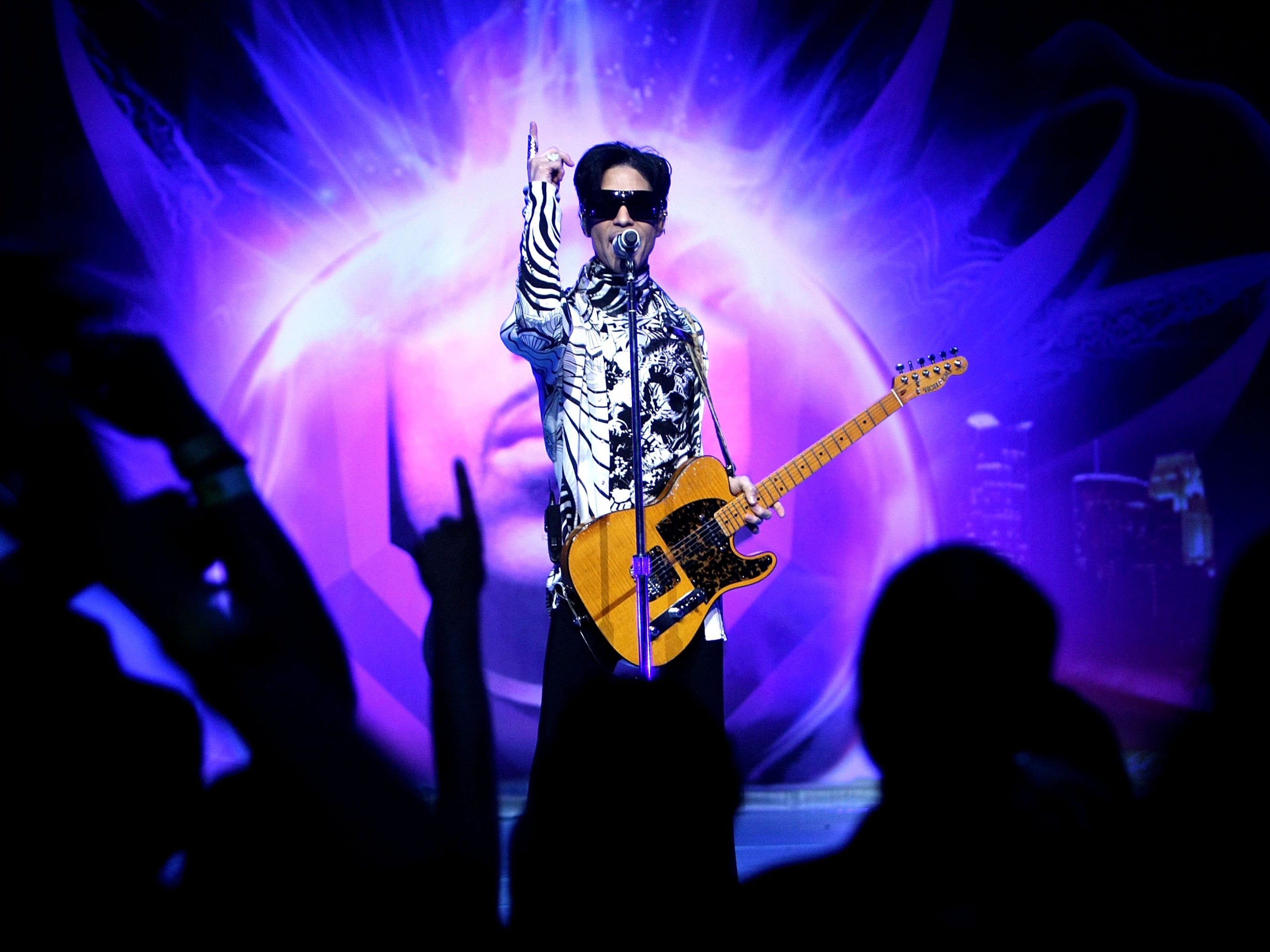 Prince performing in 2009