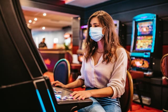 <p>Nevada Casinos are required to have signs about where masks need to be worn</p>
