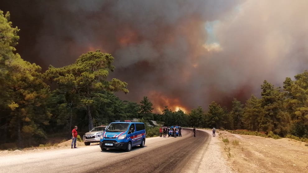 Homes evacuated in Turkey as fire rages near southern town ...