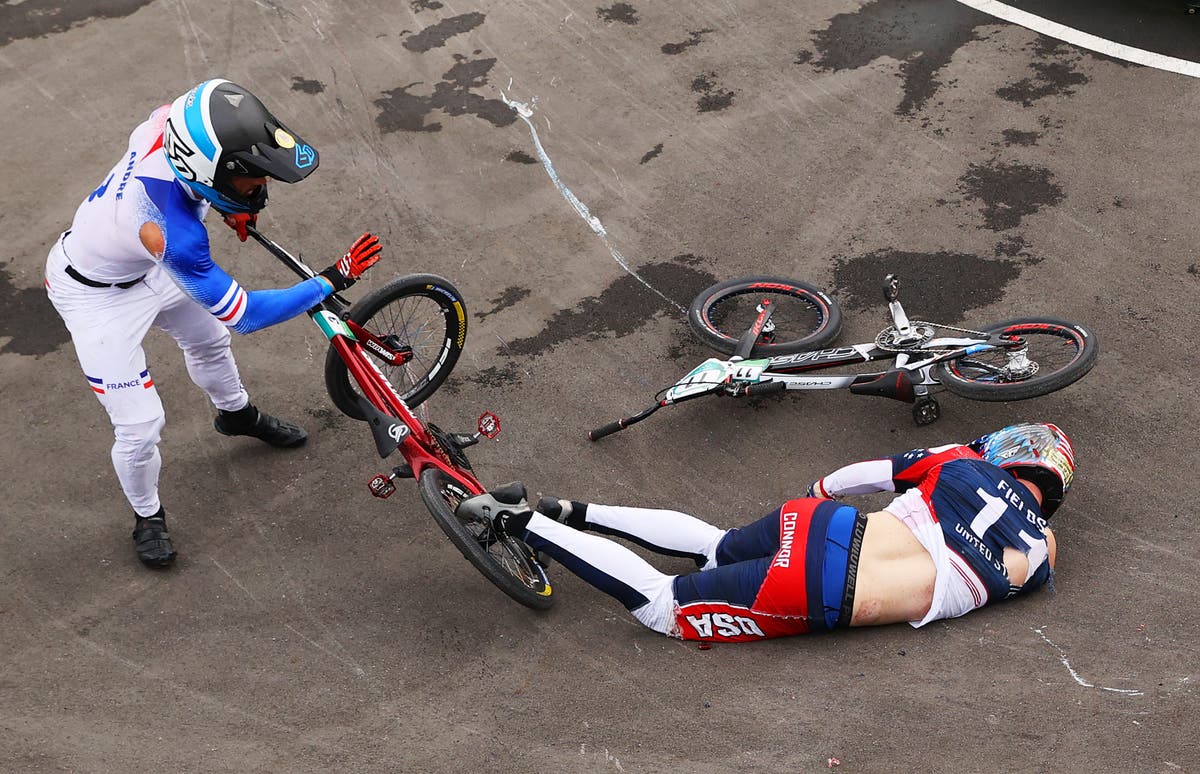  Tokyo 2020: Team USA BMX star Connor Fields stretchered off Olympic course after major crash