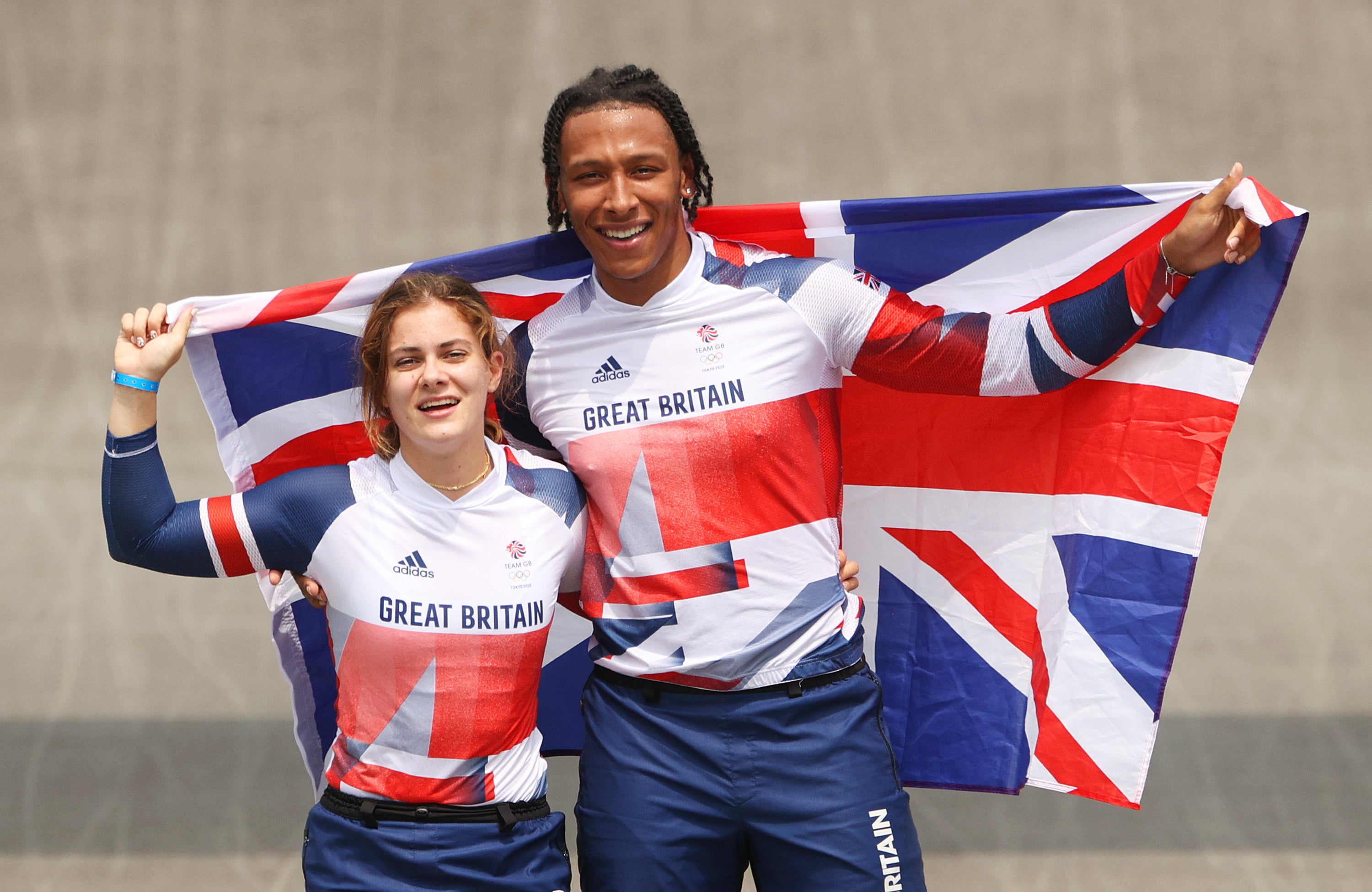 Gold medalist Bethany Shriever of Team Great Britain and silver medalist Kye Whyte
