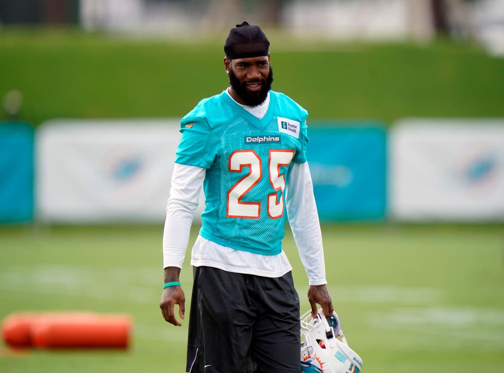 DOLPHINS-HOWARD