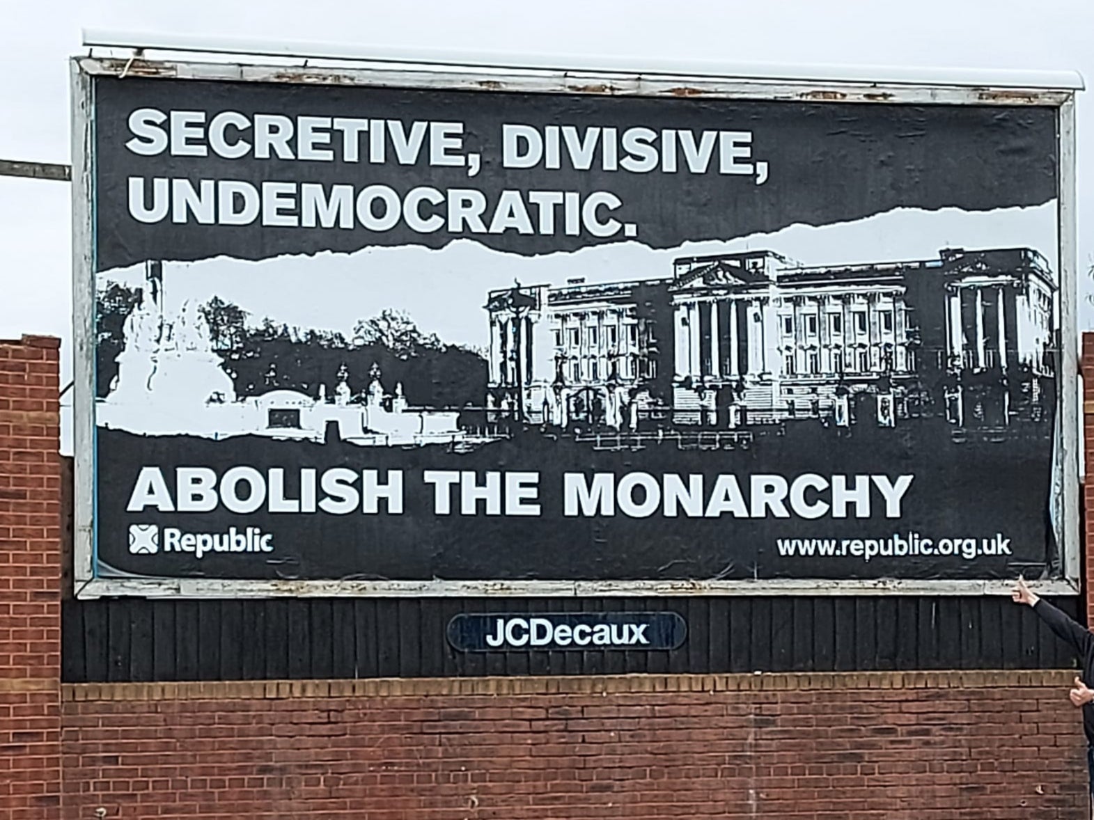 Billboard campaign calling for an end to the monarchy