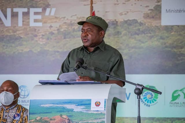 <p>President Nyusi at The Giants Club signing ceremony in Niassa Special Reserve</p>