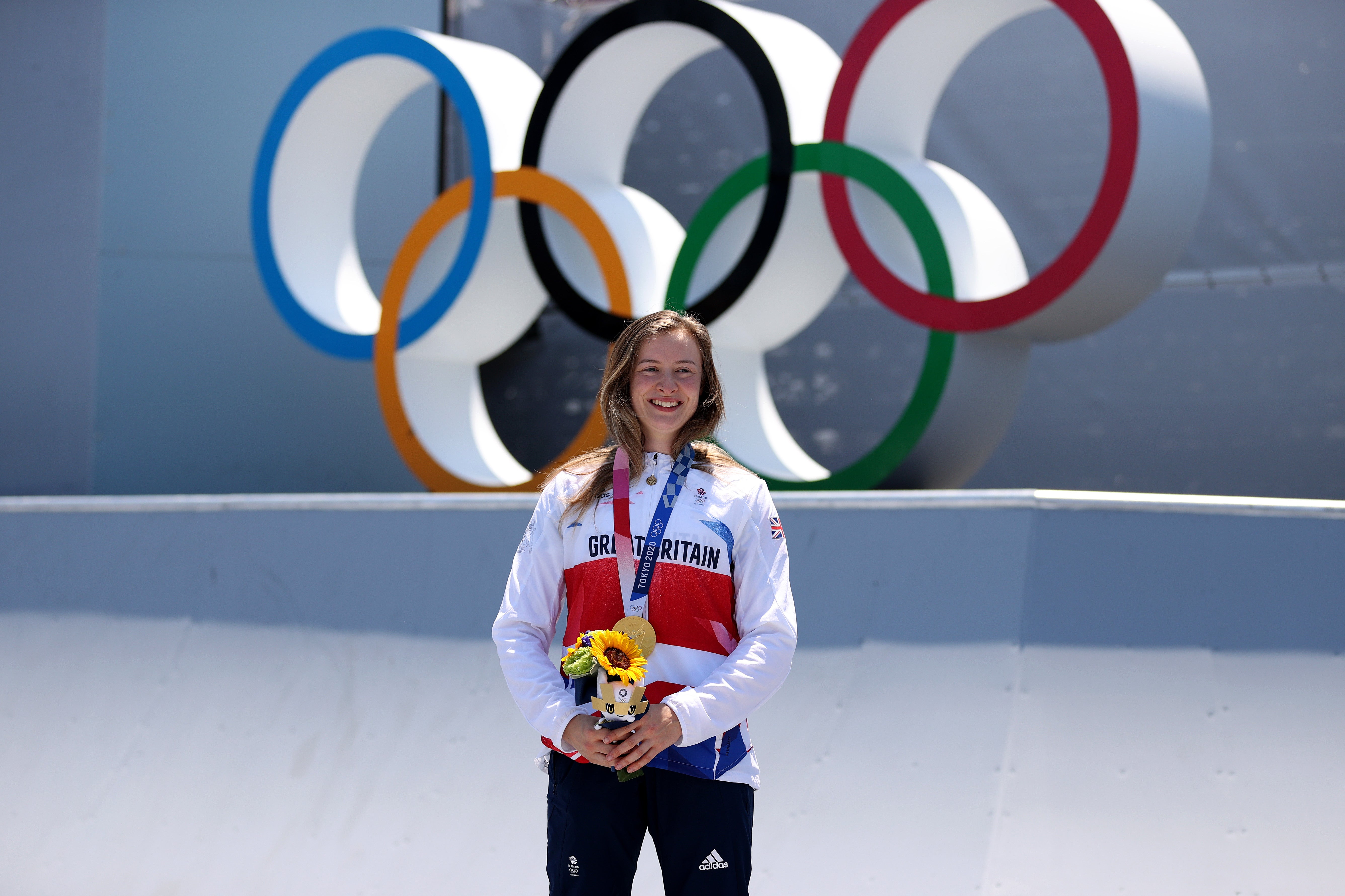 Worthington sporting her gold medal