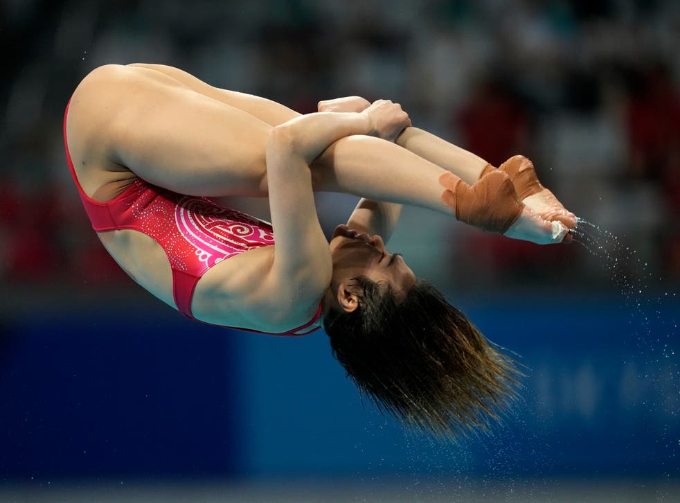 TRAMPOLIN-MUJERES