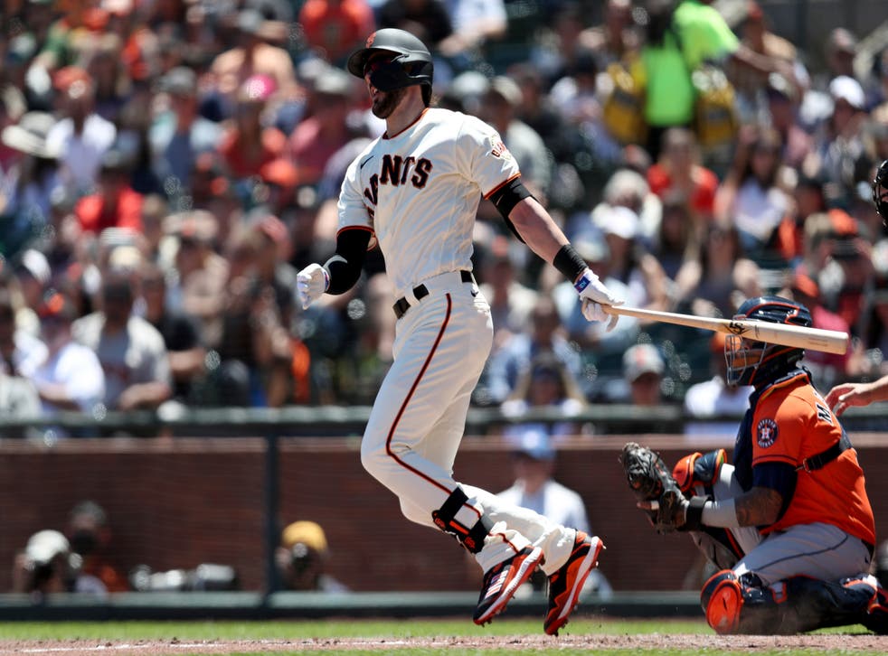 ASTROS-GIGANTES