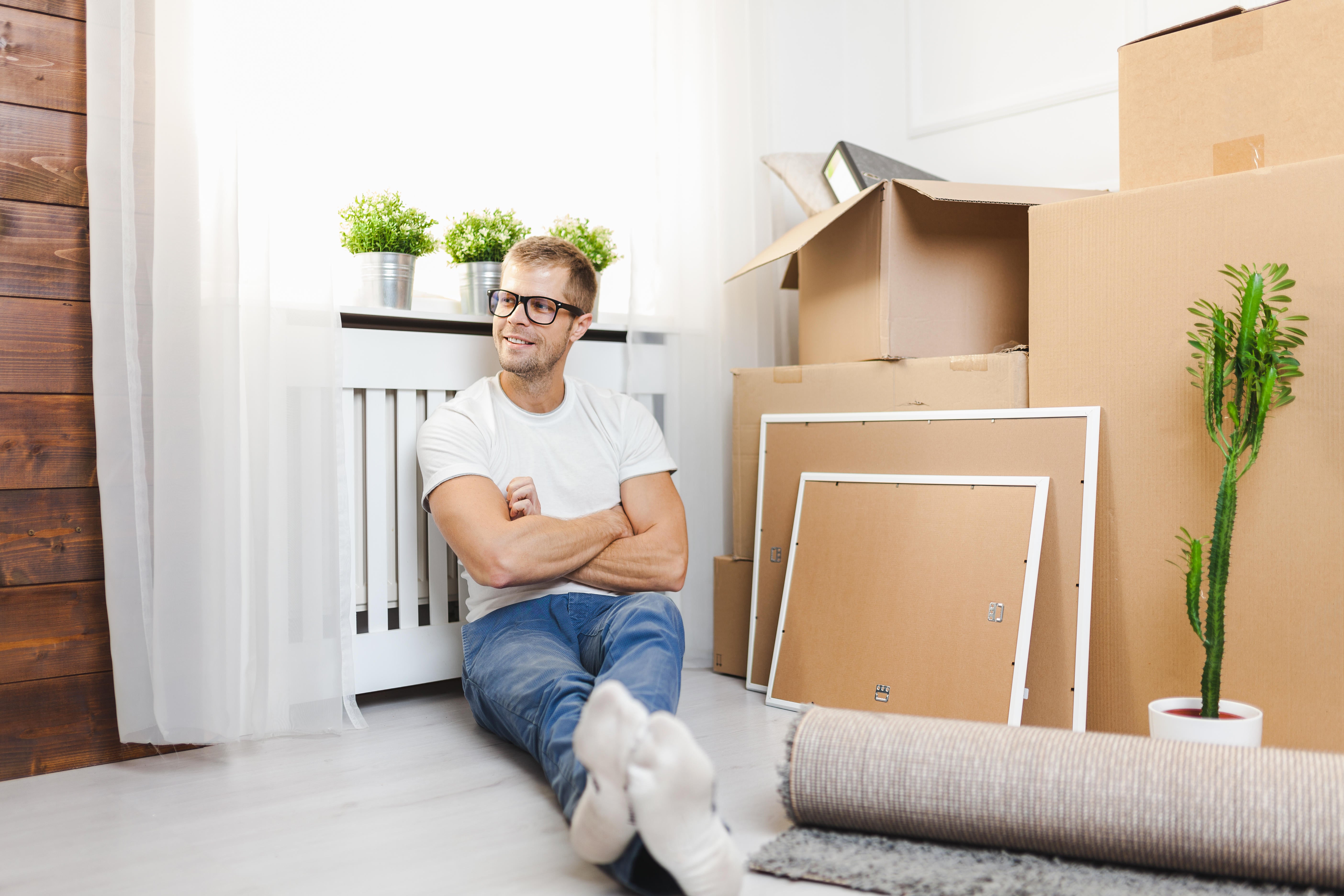 How to save money when moving house (Alamy/PA)