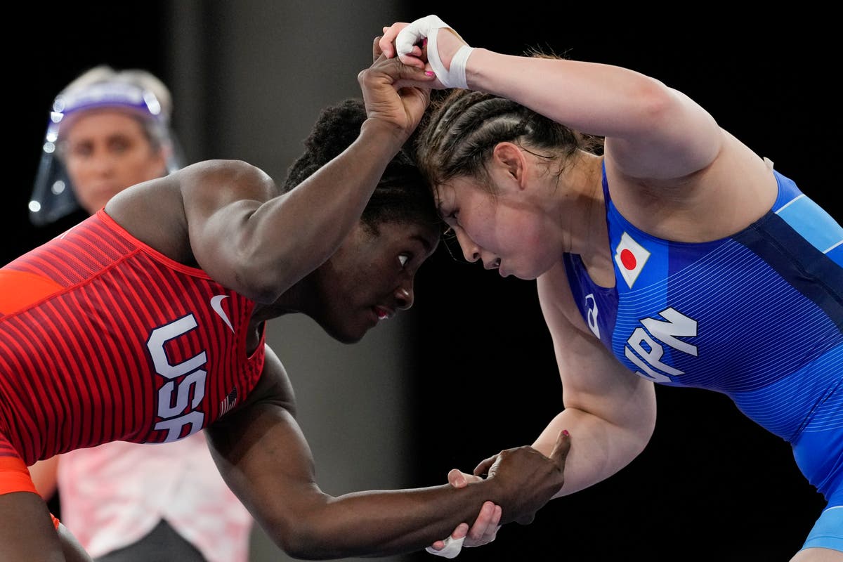 Sara Dosho Wrestling