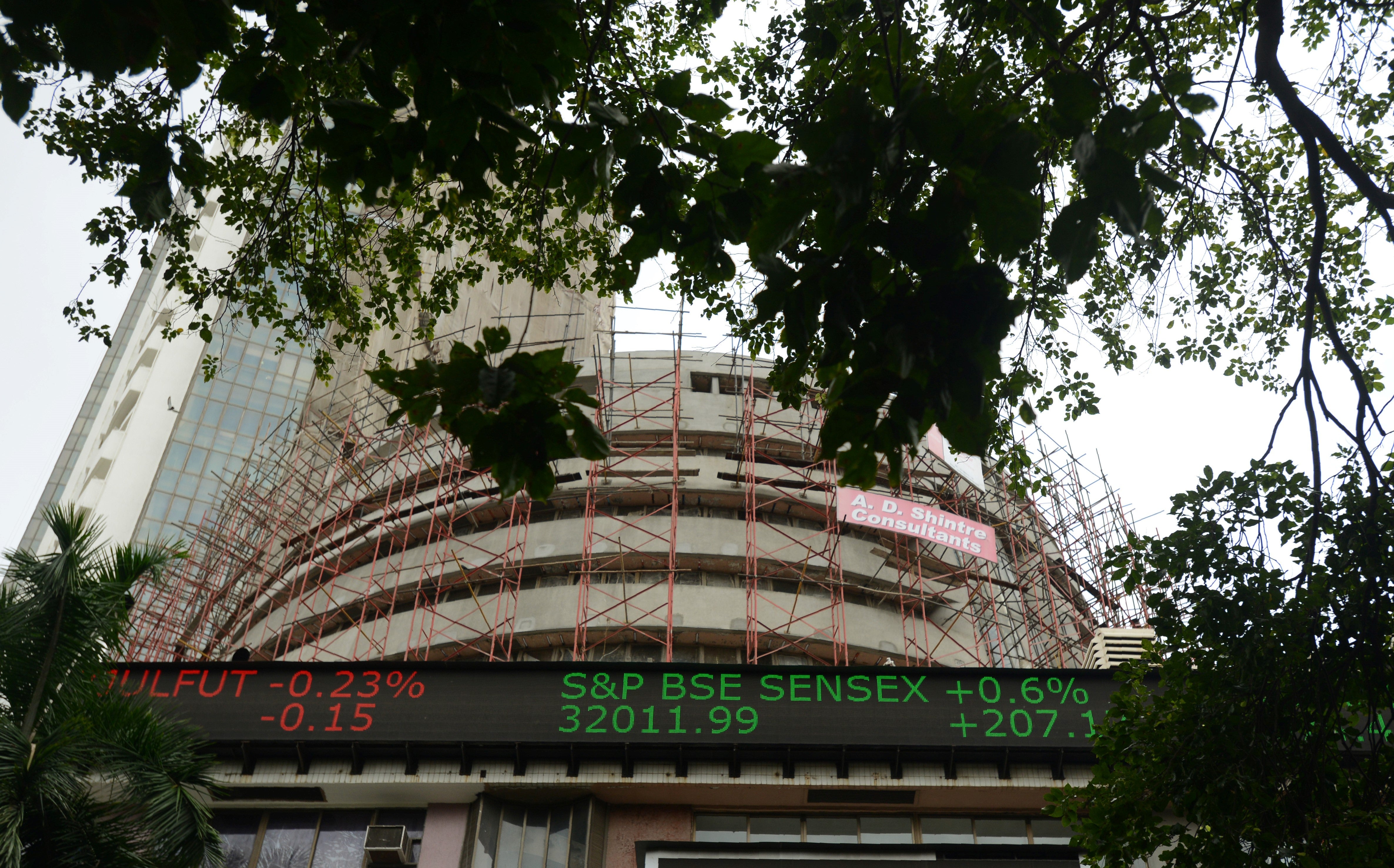 File image: Sensex closed at 52,950, up 0.7 per cent on.Monday