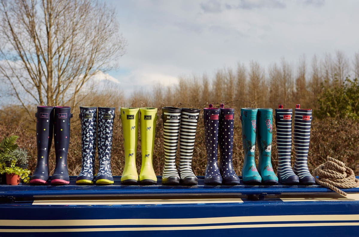 Joules swings to profit thanks to online sales boost