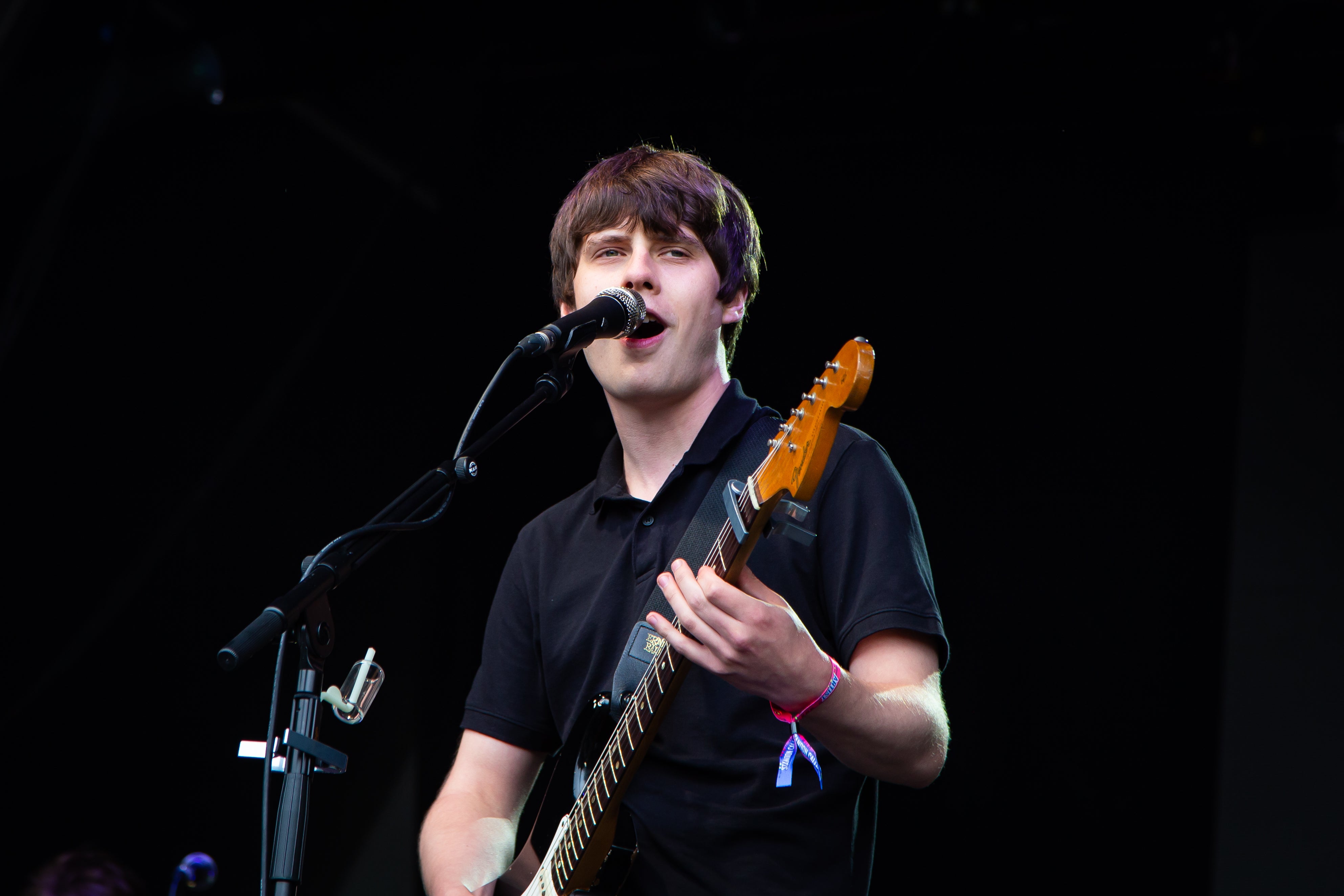 Jake Bugg will join Gallagher and Squire on tour