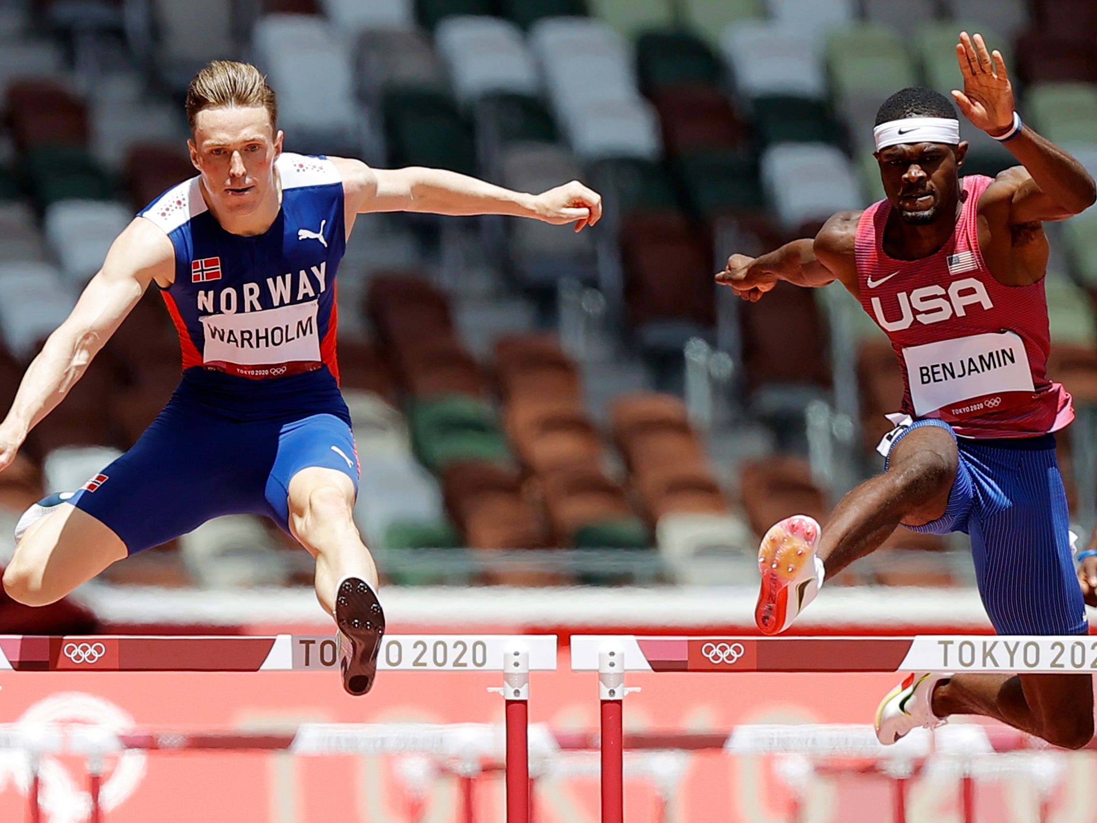 track cleats for hurdles