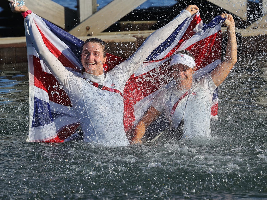 Tokyo Olympics: Hannah Mills crowned sailing’s queen with 470 gold alongside Eilidh McIntyre