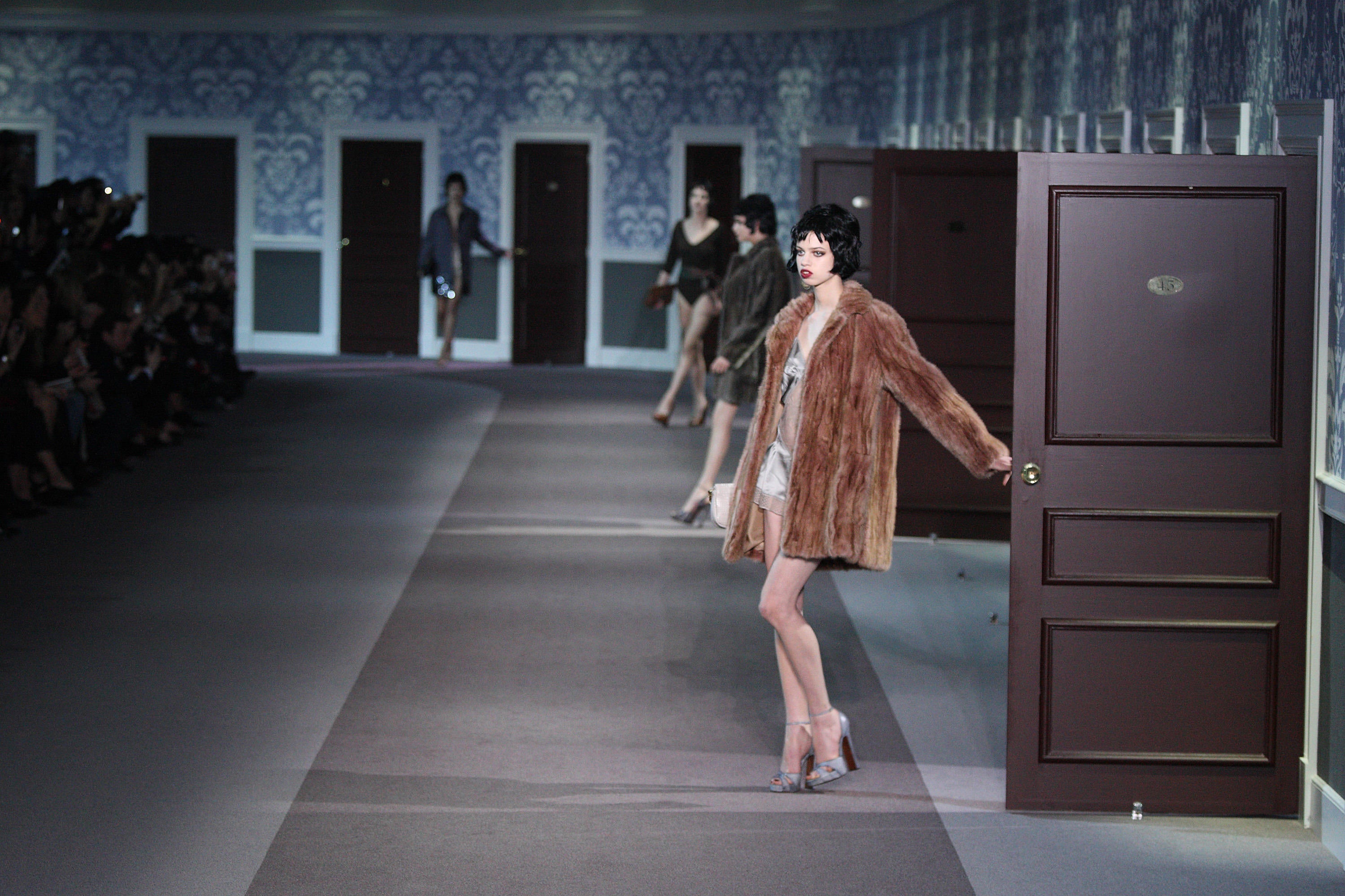 Louis Vuitton ⋆ Instyle Fashion One