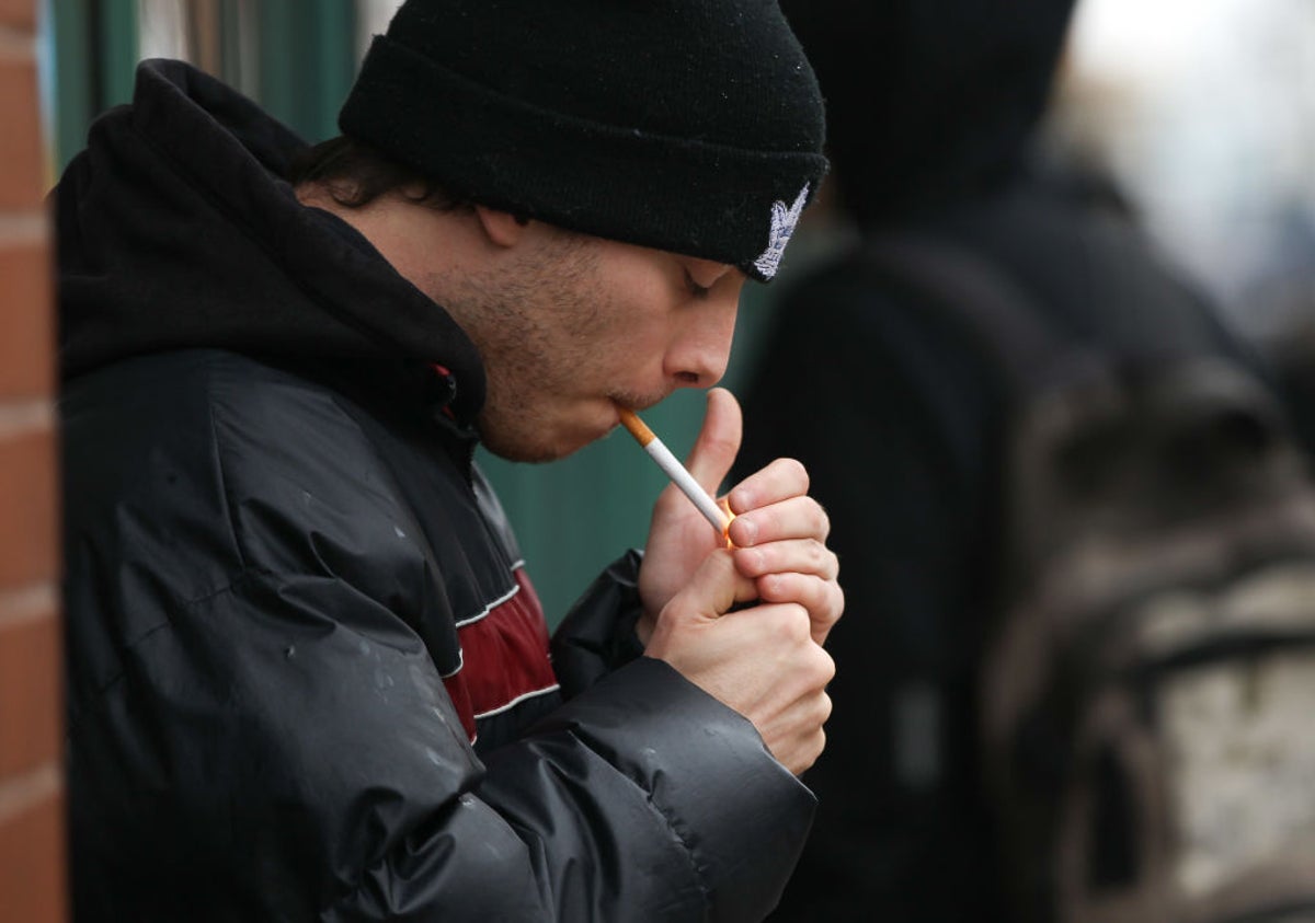 why do poor people smoke cigarettes The poor and vulnerable have been left behind in the national effort to  quit smoking