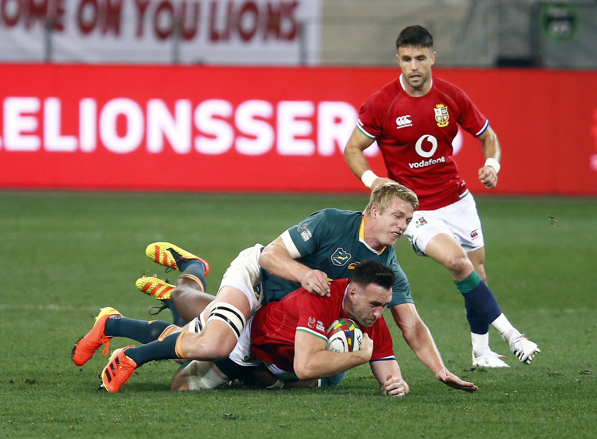 South Africa flanker Pieter-Steph du Toit has been ruled out of the third Test by a shoulder injury (Steve Haag/PA)