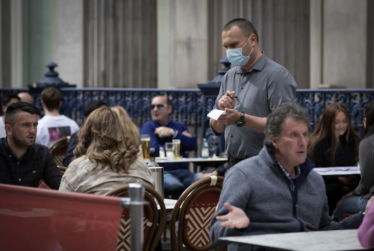 Brexit: Thousands of EU workers have left hospitality jobs in the past year, report says