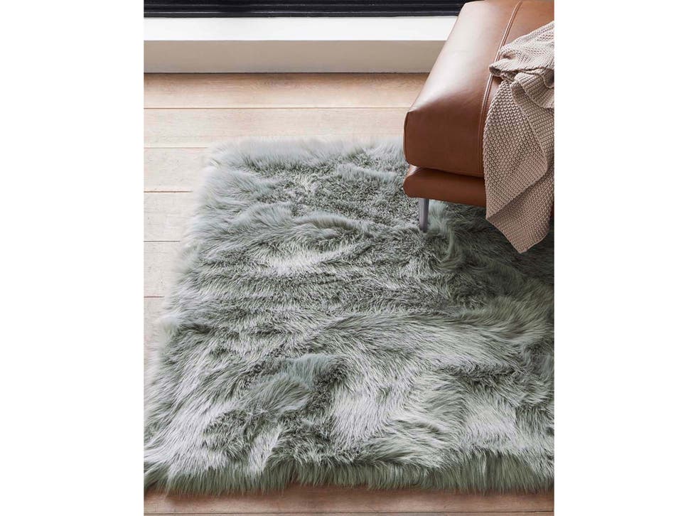 Best Faux Fur Rug That Is Soft, Real Animal Fur Rugs